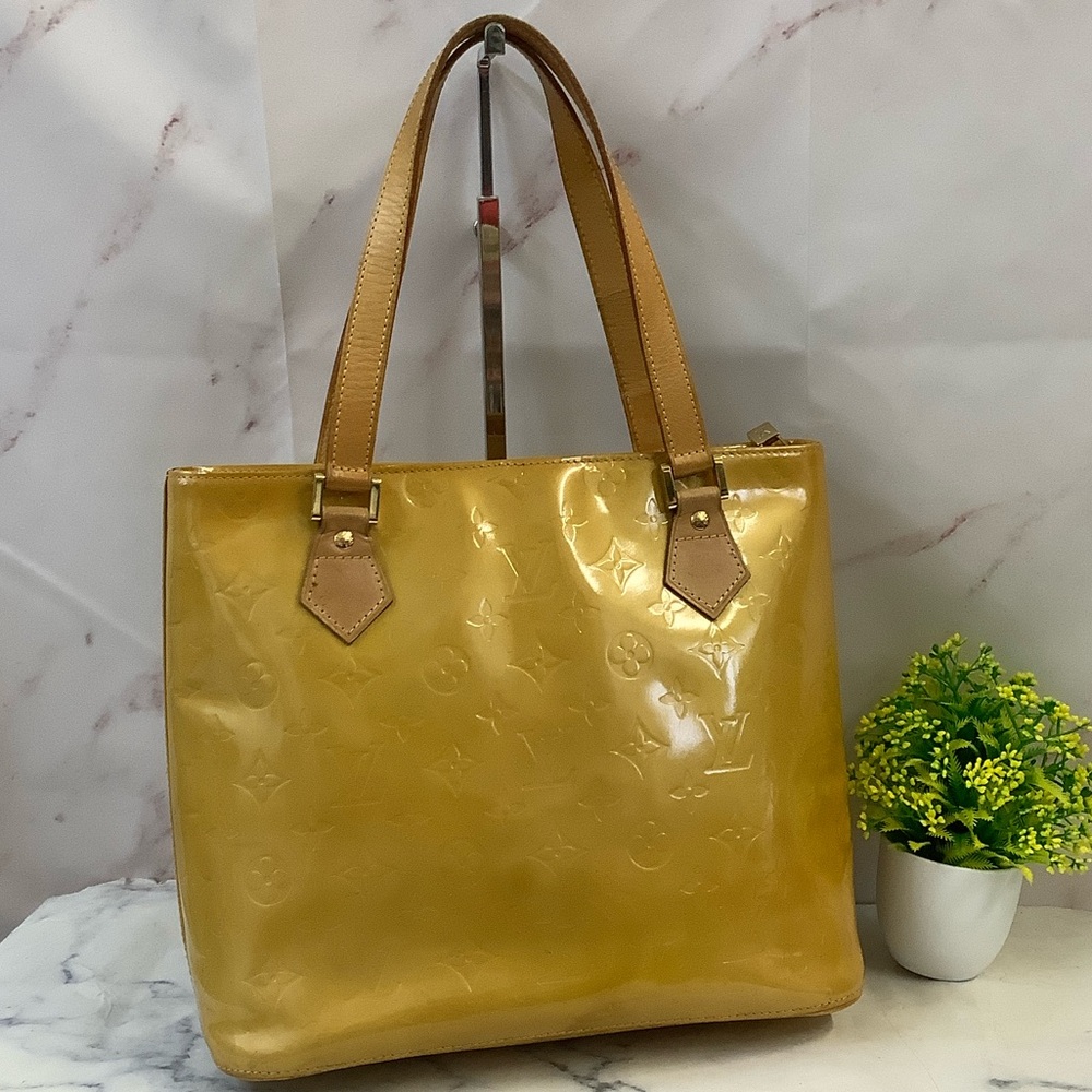 GUC Louis Vuitton Vernis Patent Leather Houston Vintage Handbag